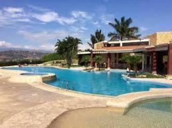 Venta de Apartamento en Avalon Country Club-Santa Ana. RAH 26-982