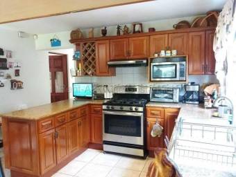 Venta de Casa en Pozos de Santa Ana. RAH 26-1673