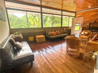  Hermosa propiedad a minutos de San José y Jacó 