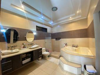 Venta de Casa en Belén-San Antonio, Heredia. RAH 26-1302