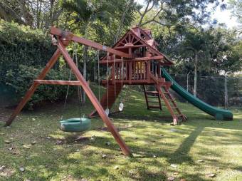 Alquiler de Apartamento Esquinero en Santa Ana, San José. RAH 26-915