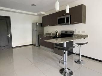 Alquiler de Apartamento Esquinero en Santa Ana, San José. RAH 26-915