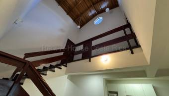 Se alquilla casa en Ulloa #26-1810