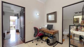 Venta de Casa en Curridabat, San José. RAH 26-945