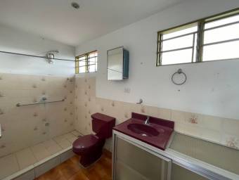 Venta de Casa  4 APTOS en Catedral, San José. RAH 26-1347