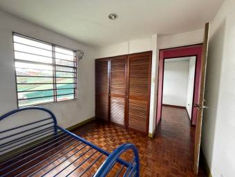 Venta de Casa  4 APTOS en Catedral, San José. RAH 26-1347