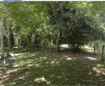 Finca con vista al río en Guasimal de Monteverde 