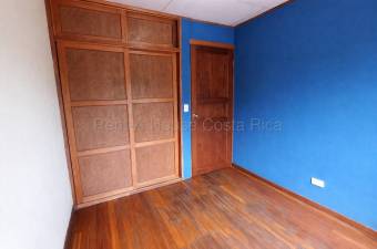 Propiedad en venta con alto potencial comercial en Ipís de Guadalupe #26-1515 GS