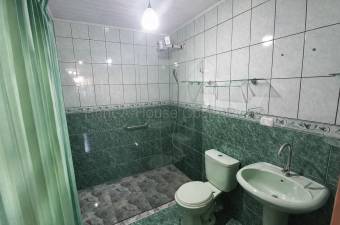 Propiedad en venta con alto potencial comercial en Ipís de Guadalupe #26-1515 GS