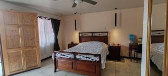 Casa en venta para inversión con ingreso en Desamparados #26-68 GS