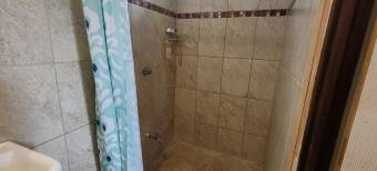 Casa en venta para inversión con ingreso en Desamparados #26-68 GS