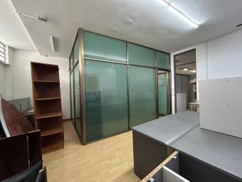 Venta de Edificio Esquinero en Montes de Oca-San Pedro. RAH 26-1870