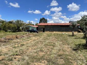 Venta de Lote en El Guarco-Tobosí. RAH 25-1087 USO DE SUELO MIXTO