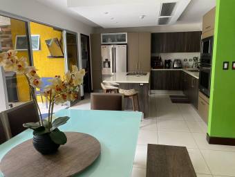 VENTA CASA CONDOMINIO SANTA ANA