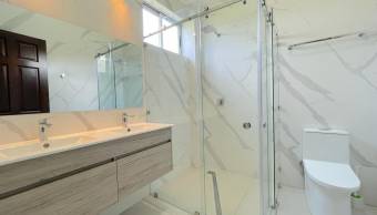 VENTA CASA RESIDENCIAL LINDORA SANTA ANA