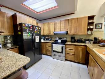 VENTA CASA RESIDENCIAL ESCAZU SAN RAFAEL