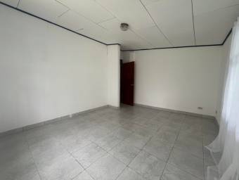 Casa en venta con piscina y amplio terreno en El Tambor de Alajuela #26-876 GS
