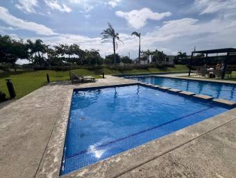 Lote en venta en condominio con amenidades y excelente entorno natural #26-368 GS