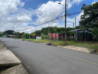 Lote en venta con excelente ubicación y fácil acceso en Turrubares #26-1315 GS