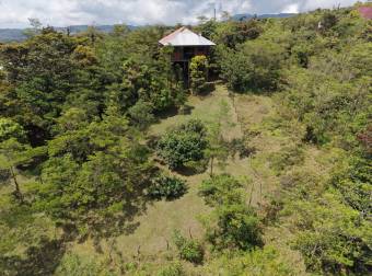 Venta de lote con cabaña