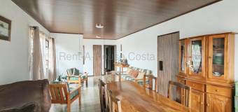 Venta de Casa en Montes de Oca-San Pedro. RAH 26-1876