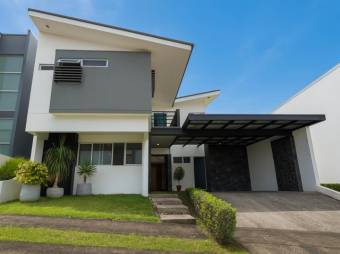 Venta de Casa en Montes de Oca, San Rafael. RAH 26-1052