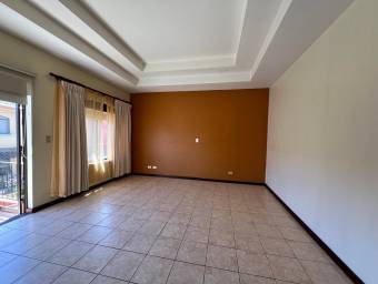 Casa en venta en condominio con seguridad y excelente ubicación en Brasil de Mora #26-1021 GS