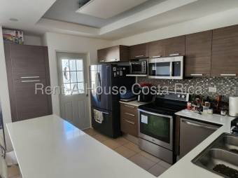 Venta Casa 3h/2.5b/2p en condominio MLS#26-1429