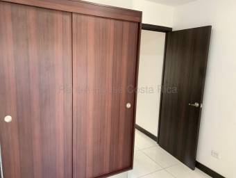 Alquiler casa moderna en condominio con patio y amenidades #26-1849 GS