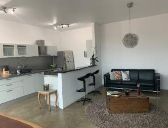 Venta Loft 1h/1.5b/2p  2 en Escazú MLS#26-560