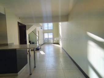 Venta Apartamento de 2h/2b en condominio MLS#26-1807