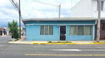 HEREDIA CENTRO VENDO CASA  ₡150.000.000