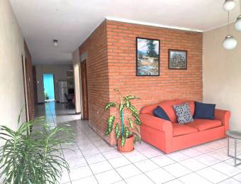 HEREDIA CENTRO VENDO CASA  ₡150.000.000