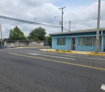 HEREDIA CENTRO VENDO CASA  ₡150.000.000