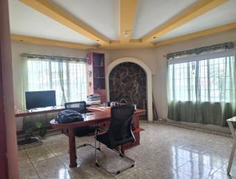 HEREDIA CENTRO VENDO CASA  ₡150.000.000