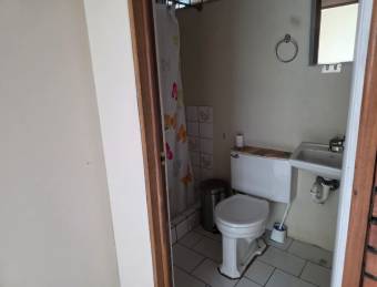 HEREDIA CENTRO VENDO CASA  ₡150.000.000