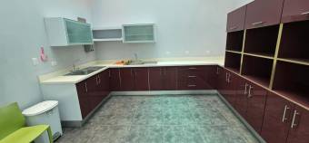 Venta de Edificio en el Tejar, Cartago. RAH 25-213