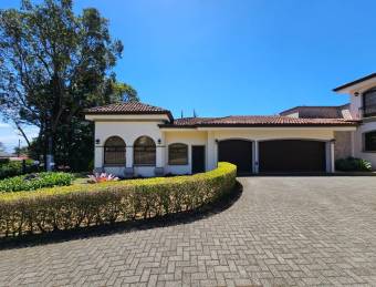 HEREDIA SAN RAFAEL LOS ANGELES VENDO CASA DE LUJO $1.300.000