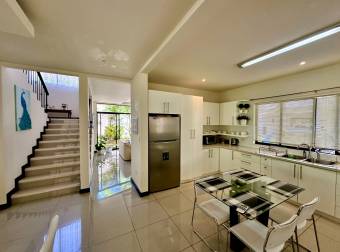 Venta Casa Curridabat, Granadilla  26-1884