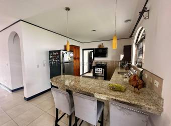 Venta De Dos Casas Con Un Terreno De 709M2 En Villa Palmar Alajuela 26-1800