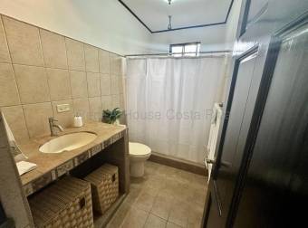 Venta De Dos Casas Con Un Terreno De 709M2 En Villa Palmar Alajuela 26-1800