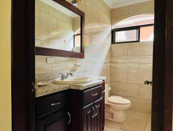 VENTA CASA CONDOMINIO CERCA PLAYA BEJUCO PARRITA