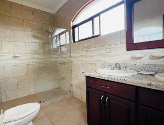 VENTA CASA CONDOMINIO CERCA PLAYA BEJUCO PARRITA