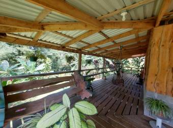 Venta de Casa con Terreno de 2,382m2 en Sarapiqui 26-1092