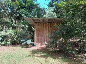 Venta de Casa con Terreno de 2,382m2 en Sarapiqui 26-1092