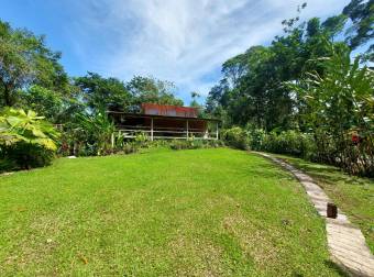 Venta de Casa con Terreno de 2,382m2 en Sarapiqui 26-1092