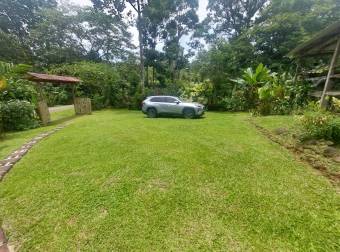 Venta de Casa con Terreno de 2,382m2 en Sarapiqui 26-1092