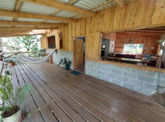 Venta de Casa con Terreno de 2,382m2 en Sarapiqui 26-1092