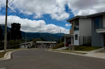 HERMOSO LOTE HACIENDA PERAZ 204 M2 2DA ETAPA