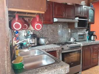 Venta de Casa Esquinera en Vásquez Coronado-San Isidro. RAH 26-1857